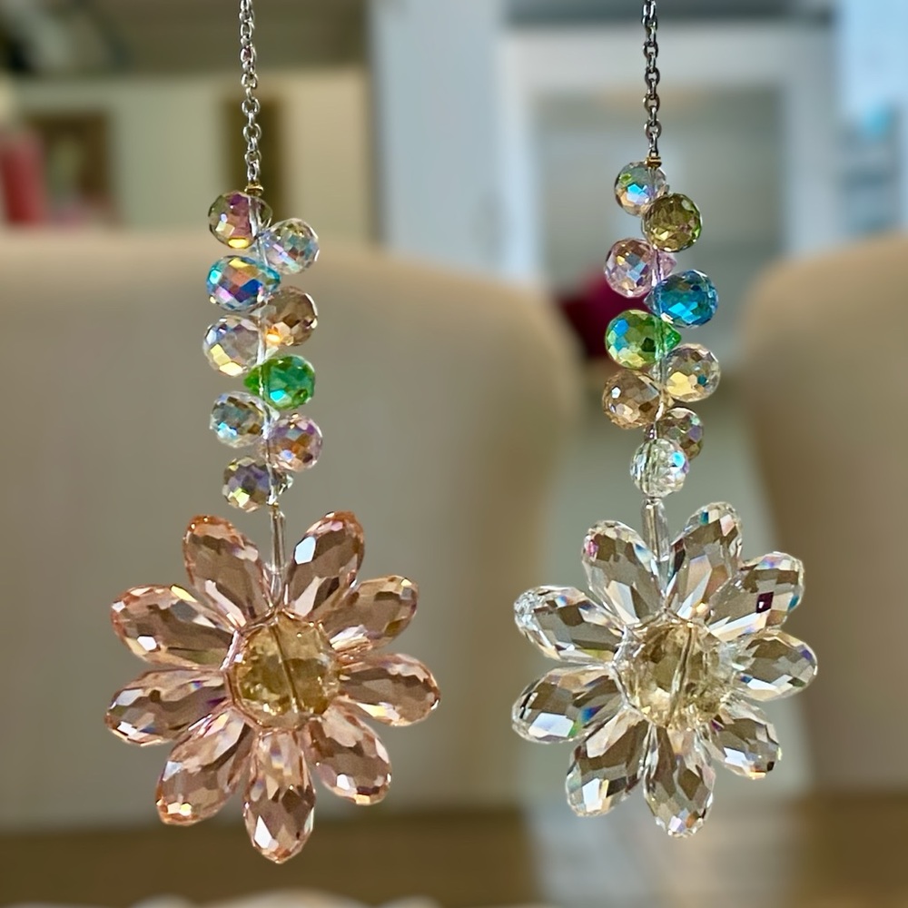 🌸 2 PC Flower Crystal Suncatcher